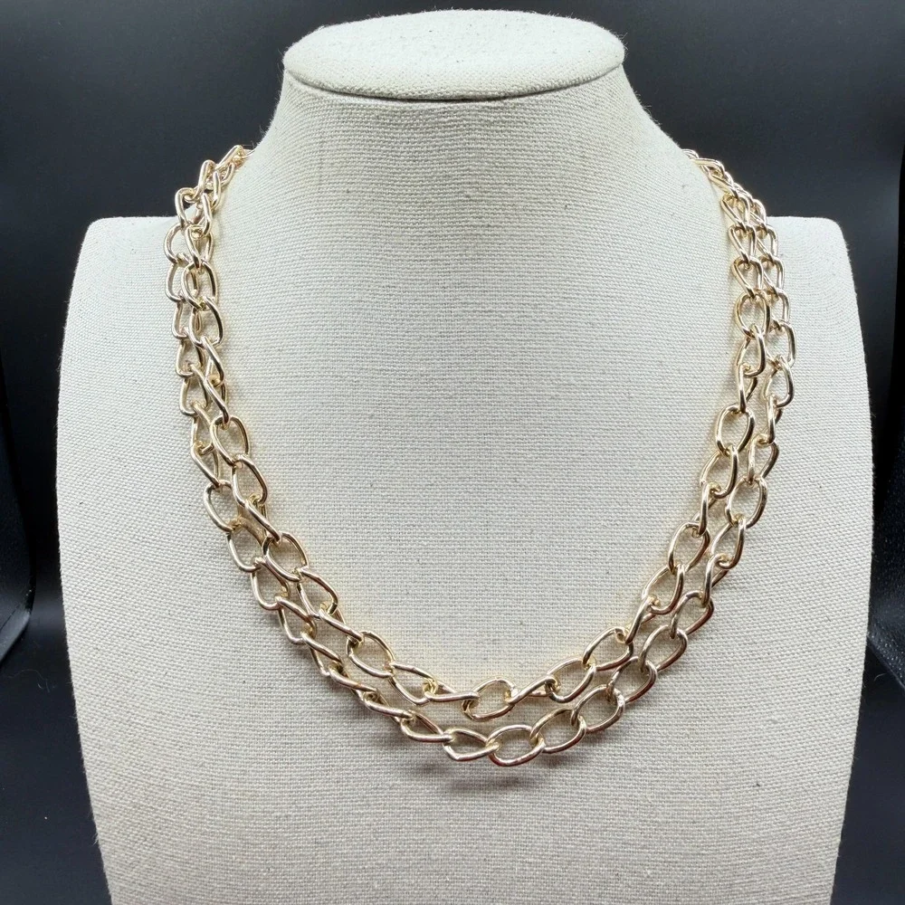 N/A gold tone